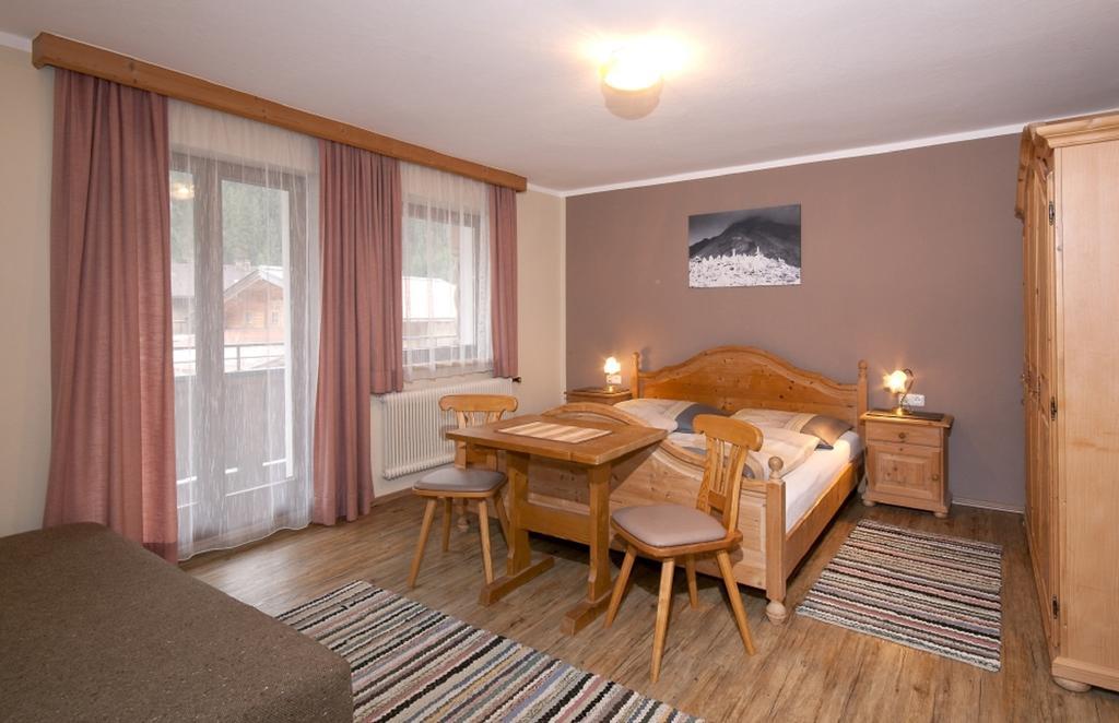 Landhaus Tyrol Mayrhofen Camera foto